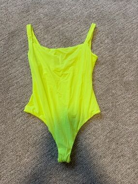 SKIMS Fits Everybody Bodysuit Size S